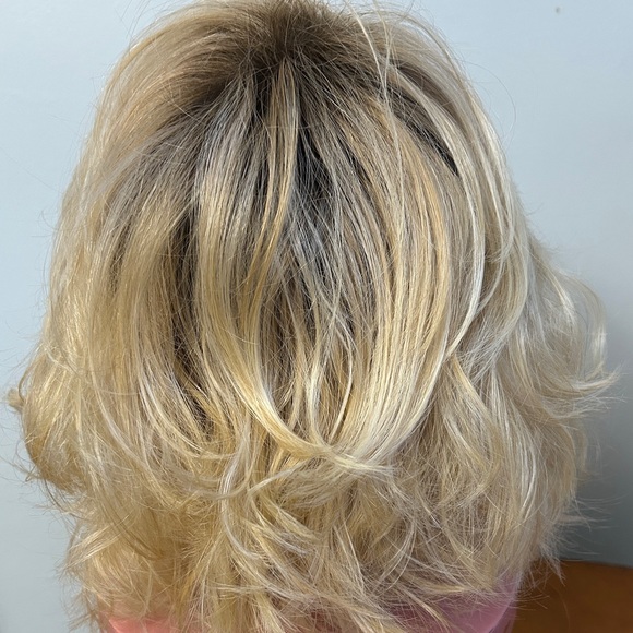 Tressallure Synthetic Wig - Picture 3 of 4